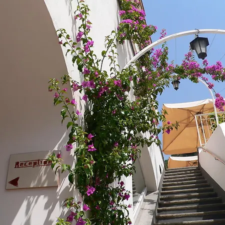 Hotel Palazzo Ferraioli - & Wellness 4*