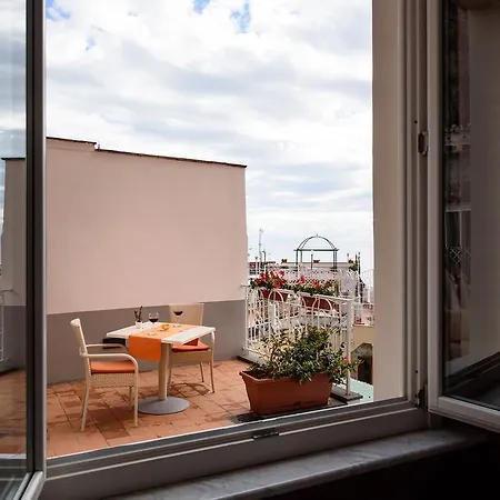 Palazzo Ferraioli - & Wellness Hotel
