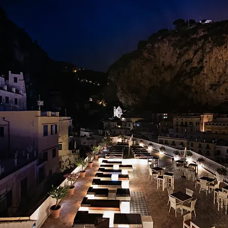 Palazzo Ferraioli - & Wellness Hotel Atrani