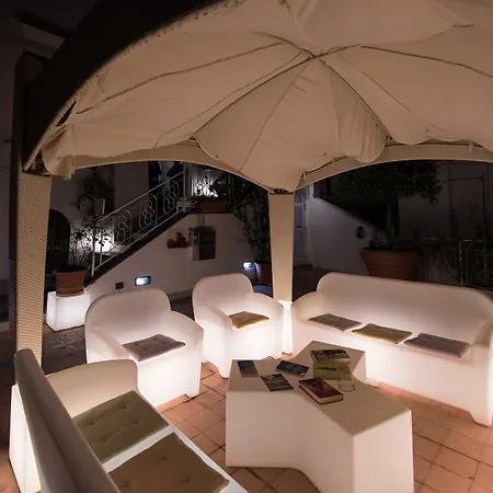 Palazzo Ferraioli - & Wellness 4*