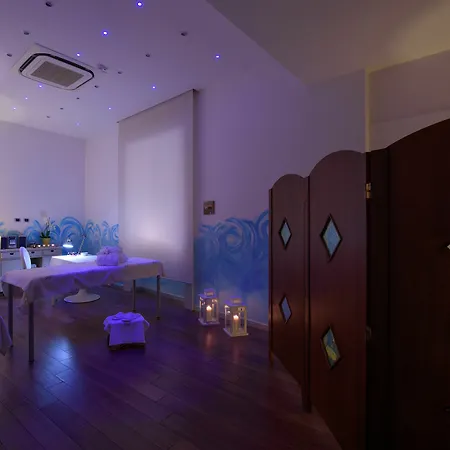 Hotel Palazzo Ferraioli - & Wellness 4*