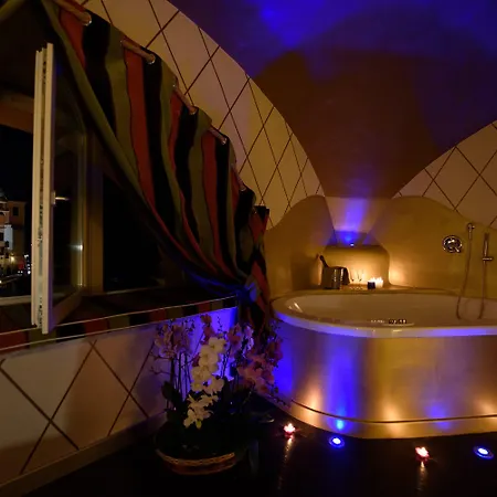 Hotel Palazzo Ferraioli - & Wellness 4*