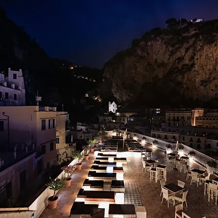 Hotel Palazzo Ferraioli - & Wellness 4*